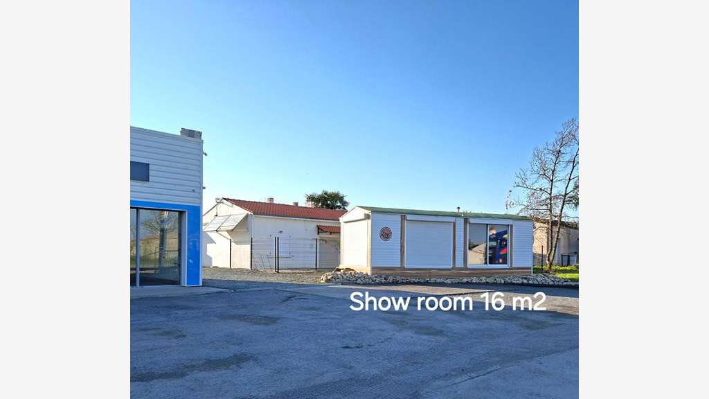 Vente murs commerciaux 327m² à Charron