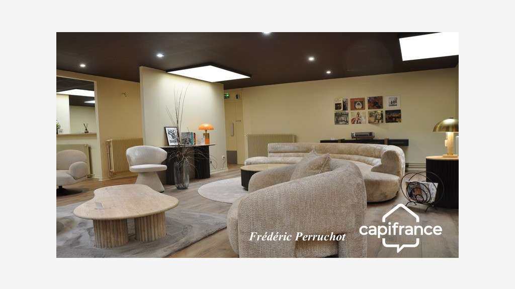 A vendre murs commerciaux 485ùm² en Auvergne  