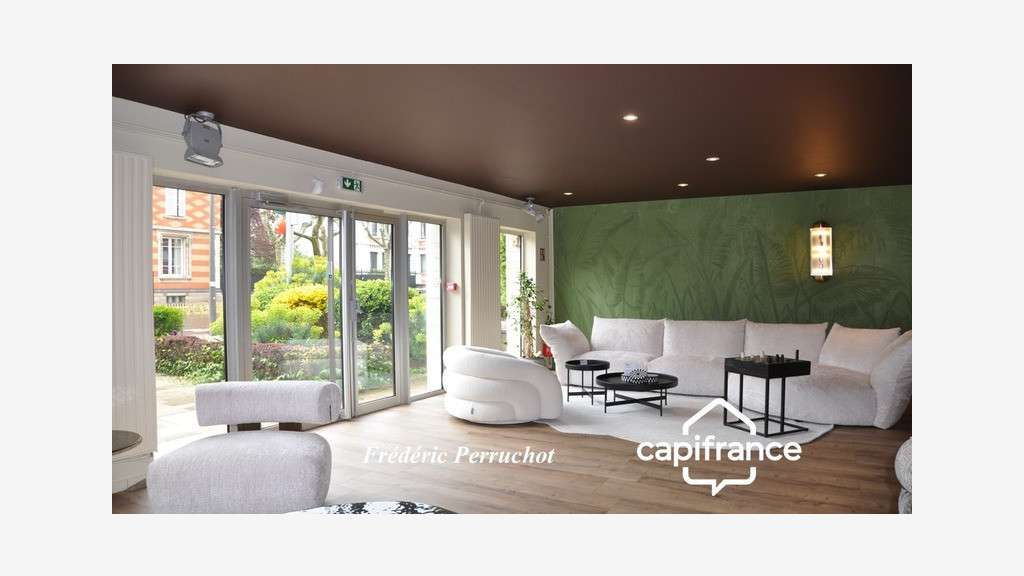 A vendre murs commerciaux 485ùm² en Auvergne  