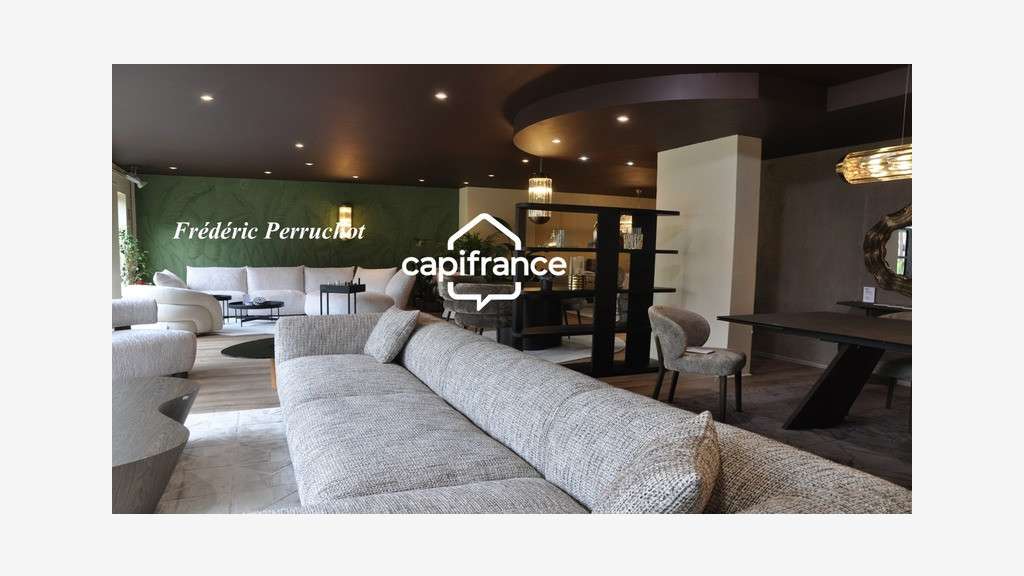 A vendre murs commerciaux 485ùm² en Auvergne  