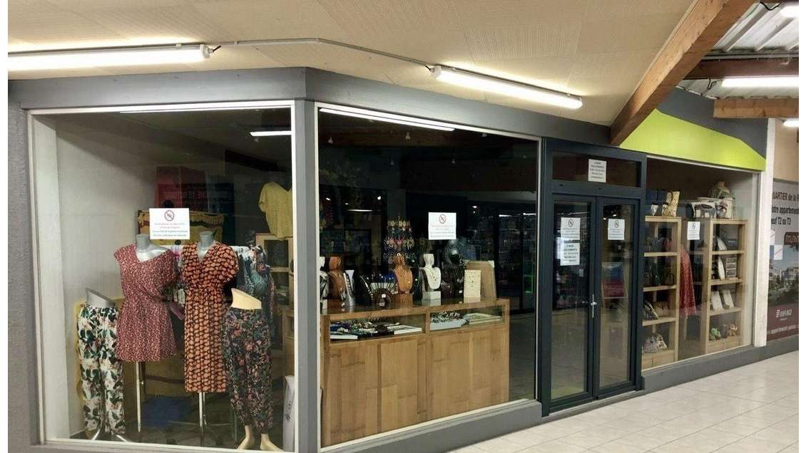 Vente murs commerciaux 40m² à La Bernerie  centre