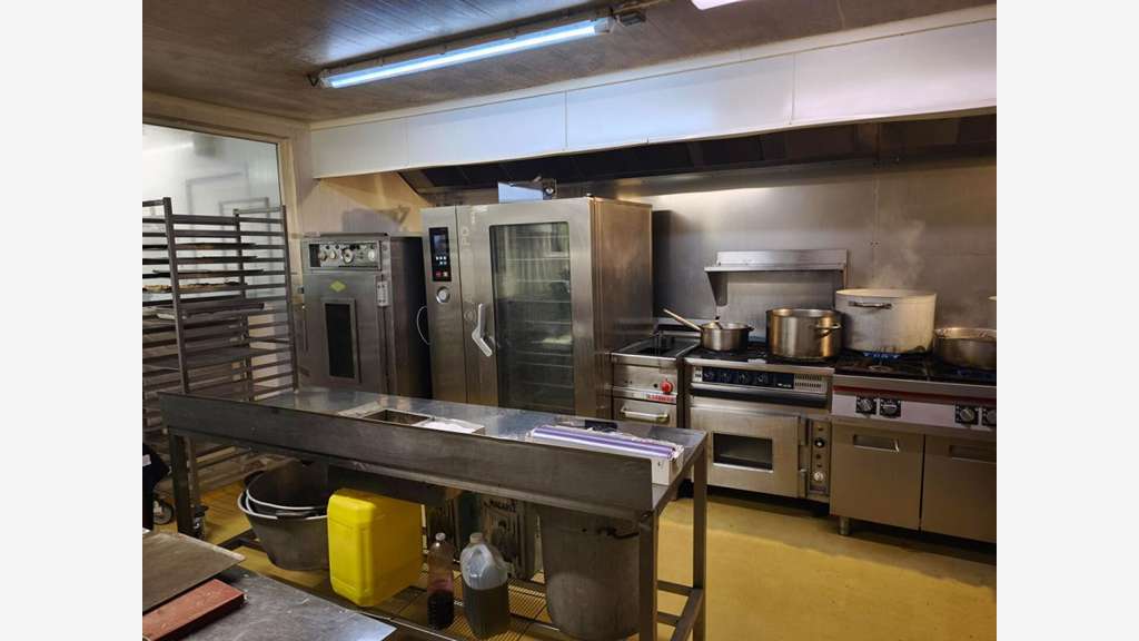 Vente murs commerciaux mixtes à Mazamet centre