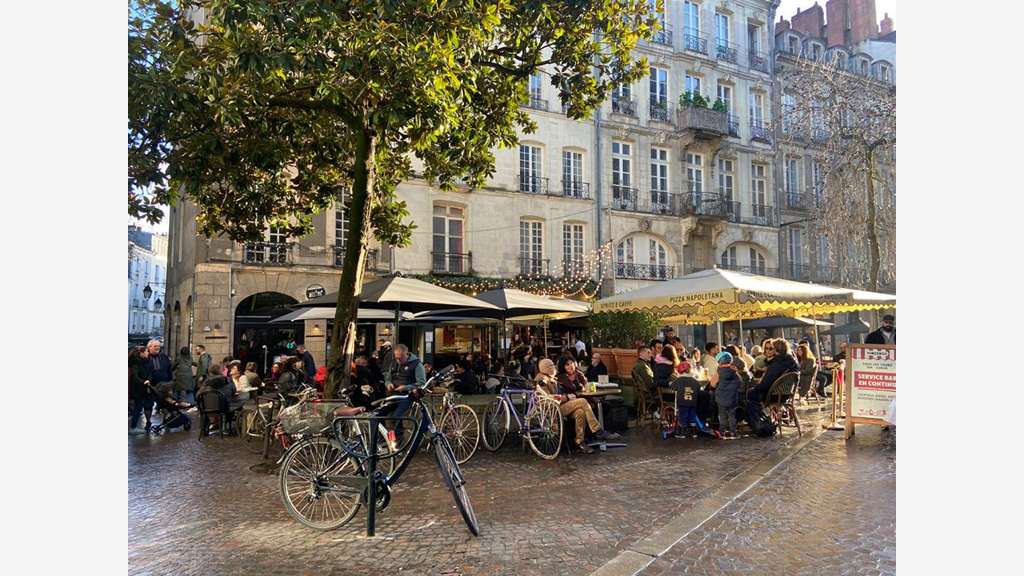Vente murs commerciaux 56m² à Nantes Pilori Decré