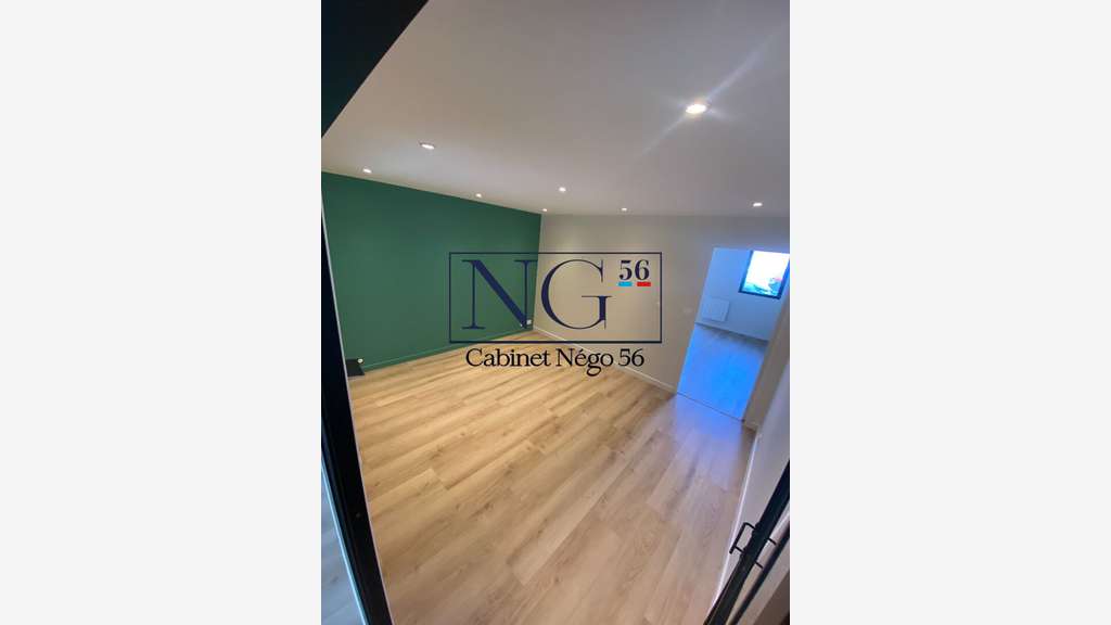 Vente bureaux de 79m² au centre de Plouharnel