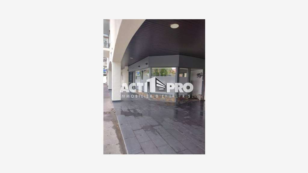 Vente local 200m² à Perpignan bd Anatole France