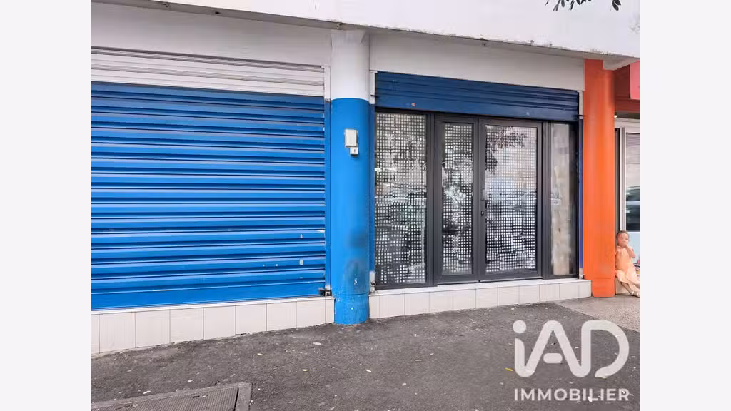 Vente murs commerciaux 71m² à Saint-Denis