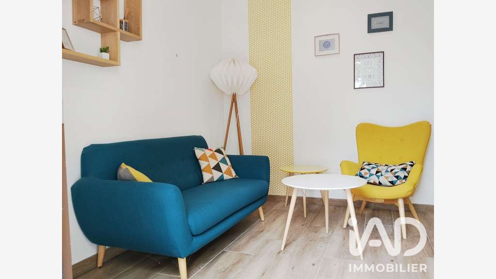 Vente murs commerciaux à Saint-Étienne-du-Grès