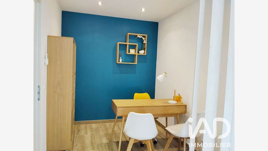 Vente murs commerciaux à Saint-Étienne-du-Grès