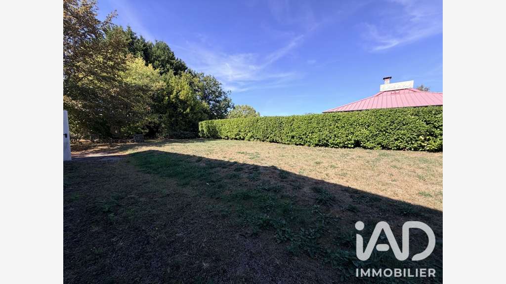Vente local commercial 480m² Sainte-Luce-sur-Loire