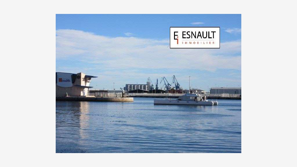 Murs commerciaux 39m² libres d'occupation Sète CV