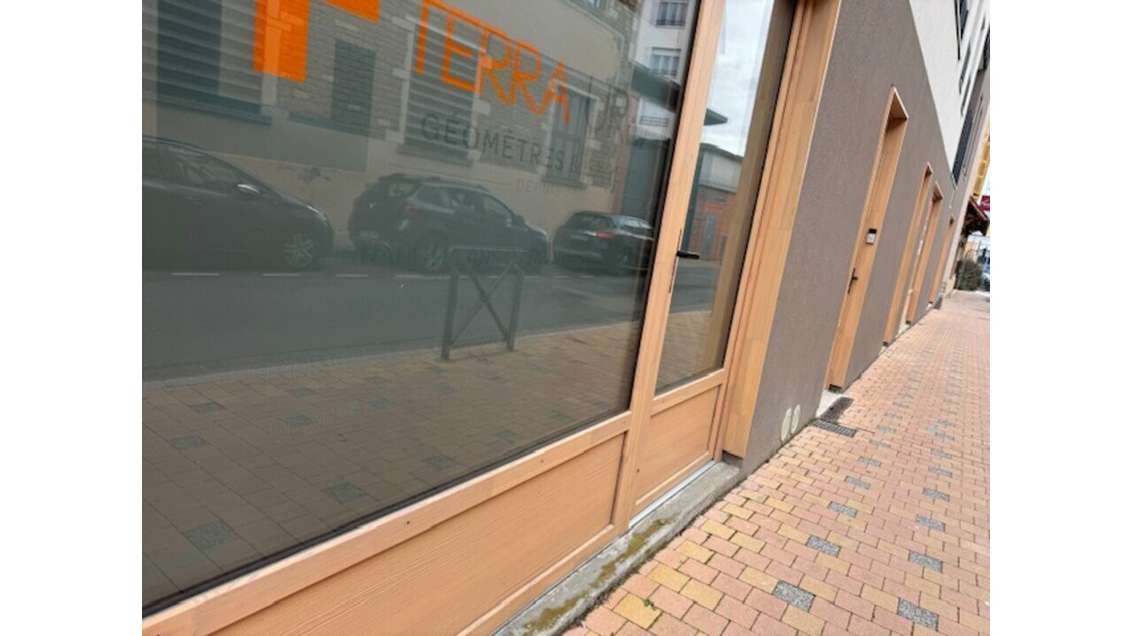 Vente local 114m² bruts à Villefranche-sur-Saône