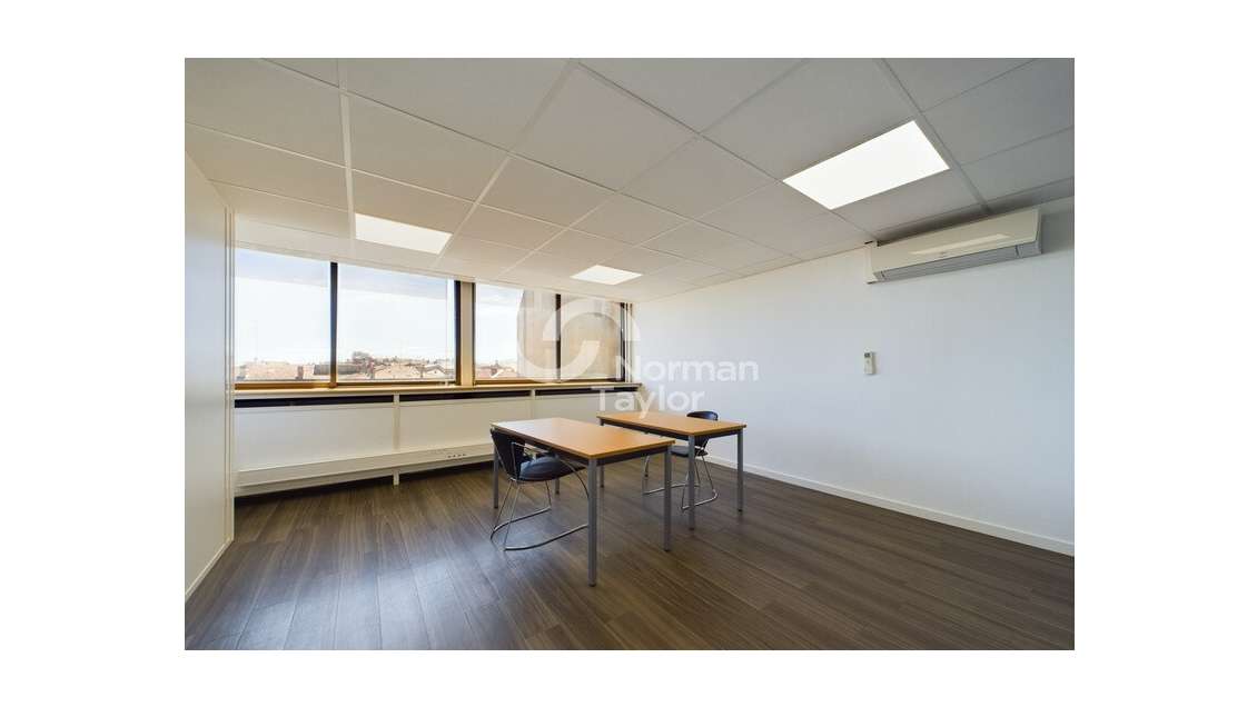 Bureaux 201m² R+4 à la vente à Montpellier Comédie