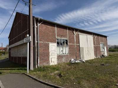 Vente Locaux d'activités - Entrepôts à Beaulieu-les-Fontaines