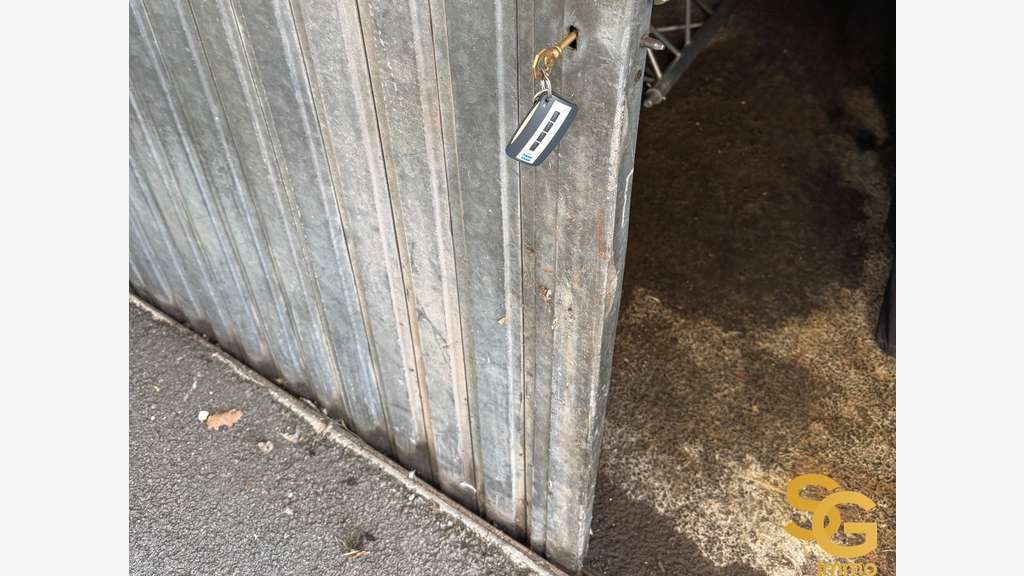 A vendre garage extérieur 16,50m² à Nice Bornala