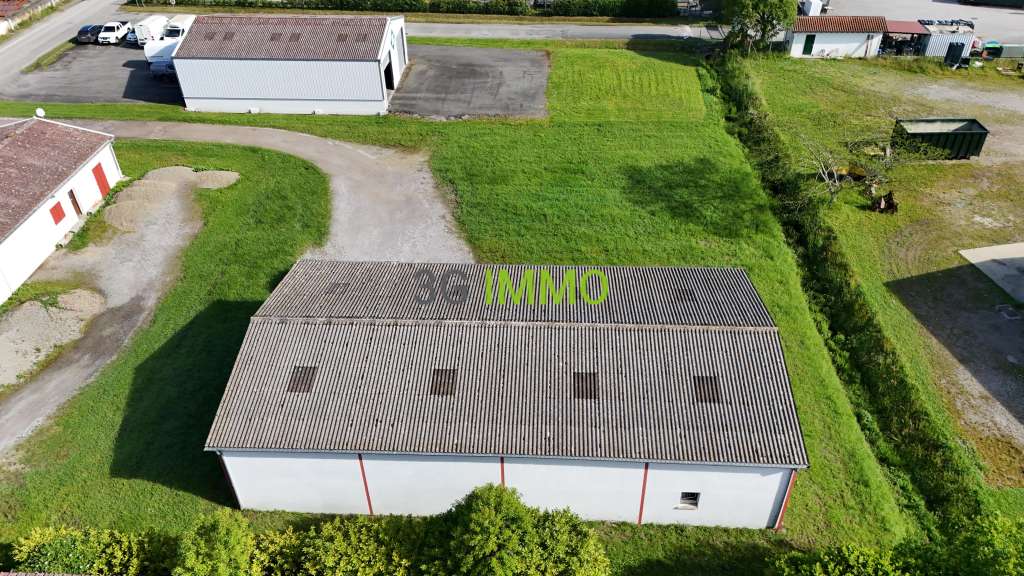 Vente entrepôt 300m² empl stratégique Saint-Palais