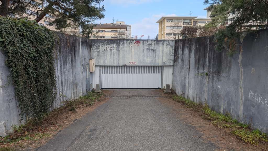 Vente Garage en sous sol à Annemasse rue Voltaire