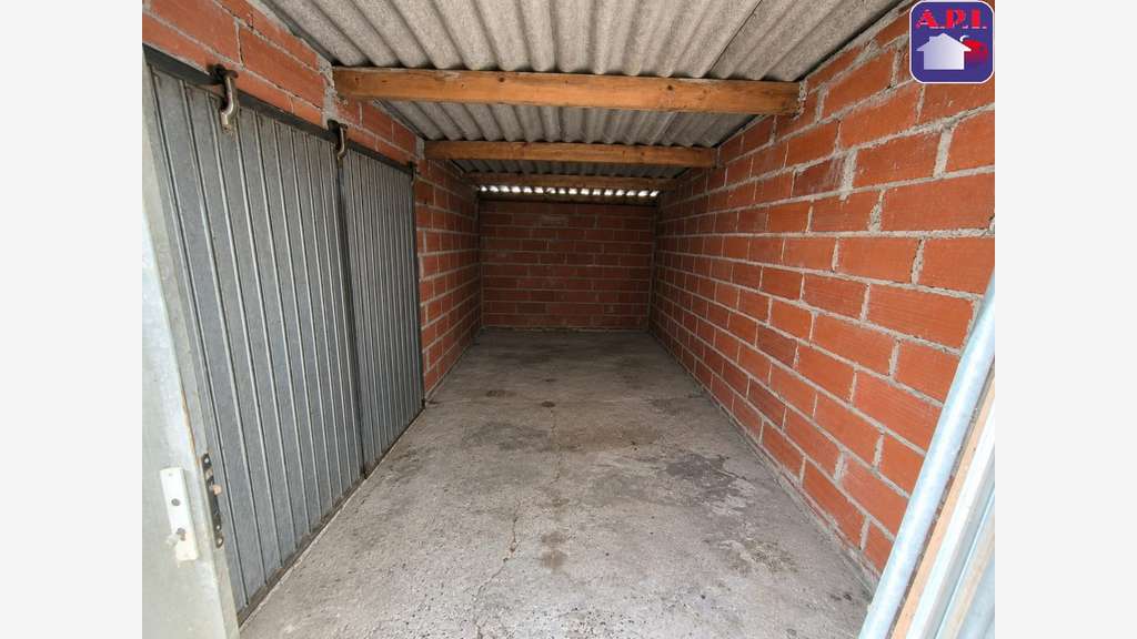 GARAGE DE 13 M² Situé au sein d'une résidence sécu
