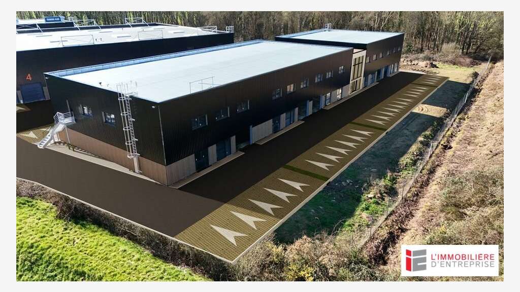 AV plateau de bureaux 394m² à Goven bord 4 voies