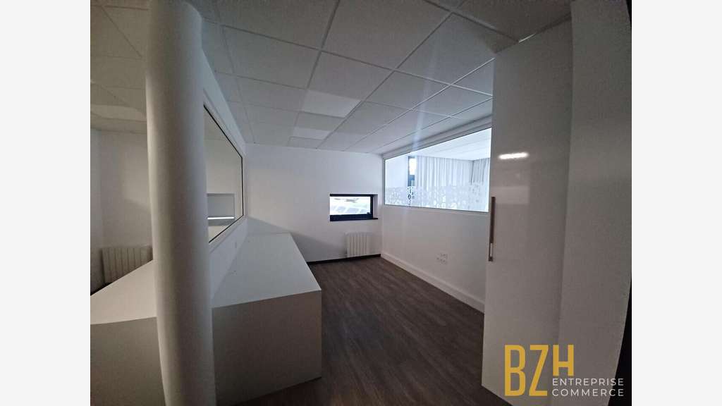 A vendre bureaux lumineux et moderne 113m² Lorient