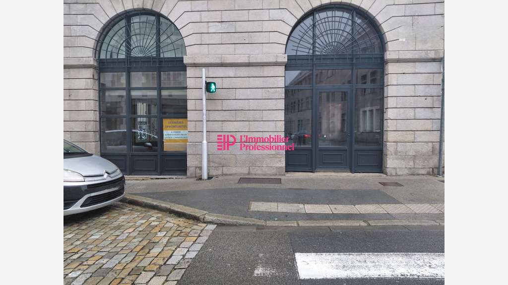 Vente plateau de bureaux 114m² à Quimper centre