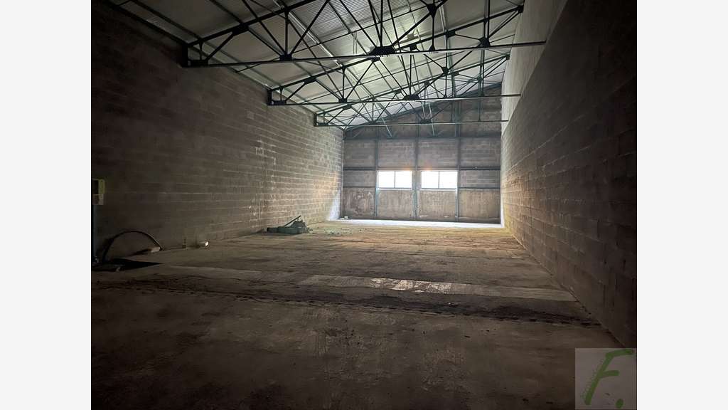 Vente local d'activité 301m² proche Crolles Froges