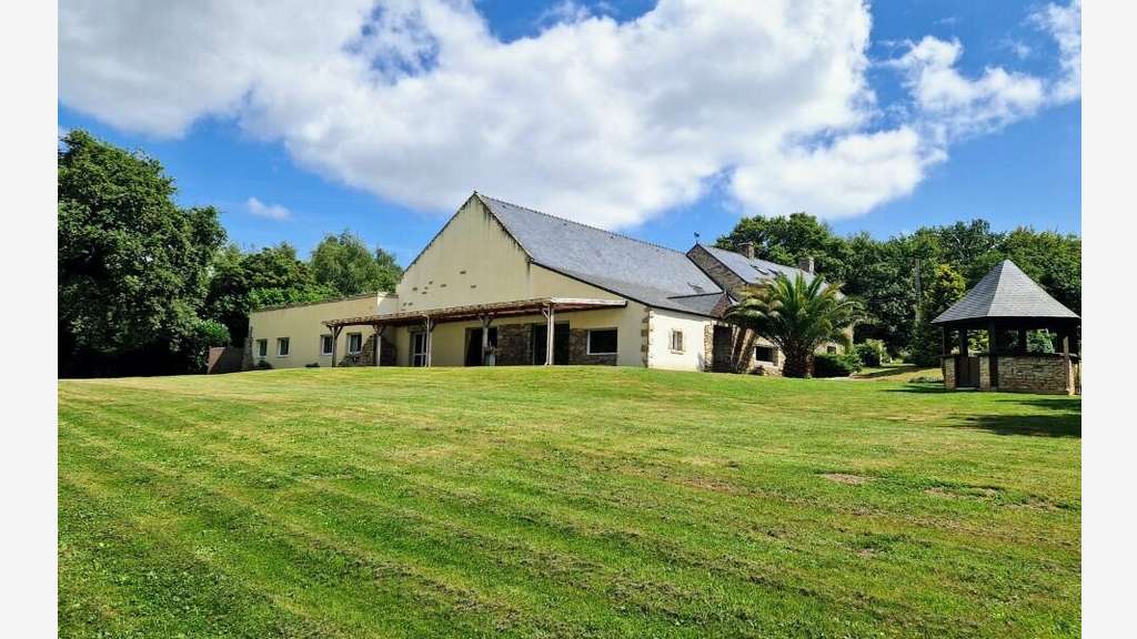 Vente espace évènementiel de 750m² à Vannes