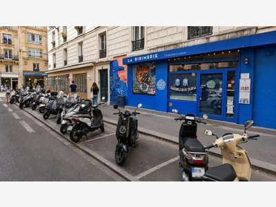 AV local commercial 45m² Paris 75010 empl visible