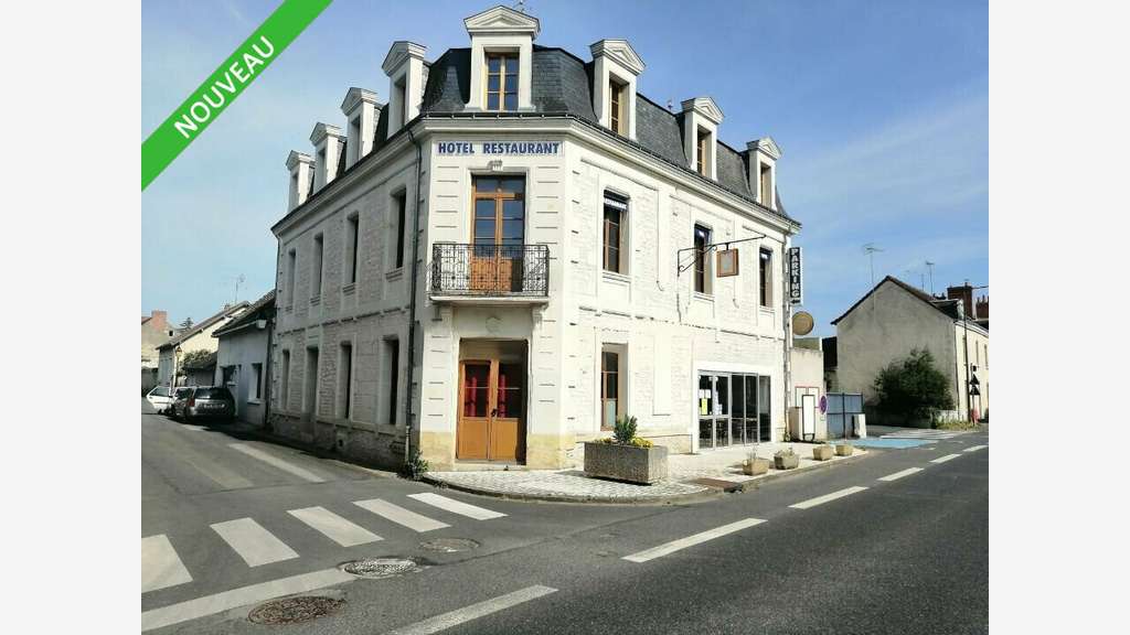 Ancien hôtel de 245m² à vendre à Châtellerault