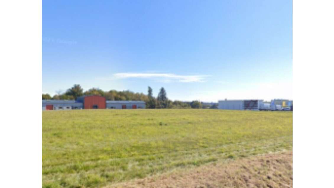 Vente beaux terrains 8550m² à St-Yrieix-la-Perche