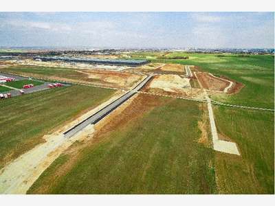 AV terrain industriel  5 ha divisibles à Bourges
