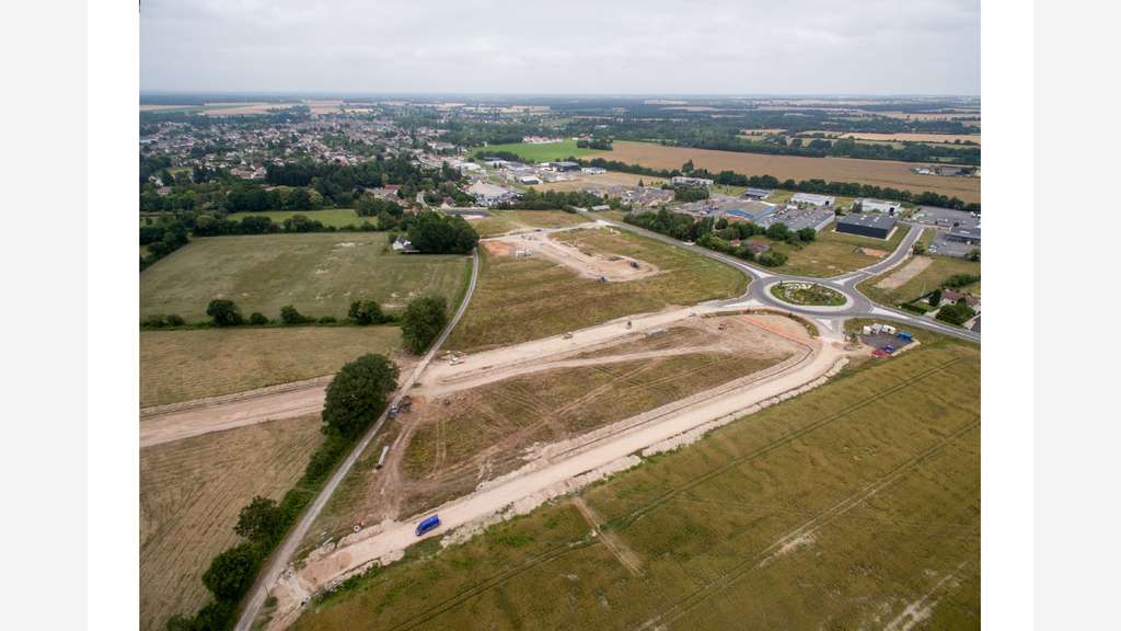À vendre – 1,6 hectares de Terrains Industriels Si