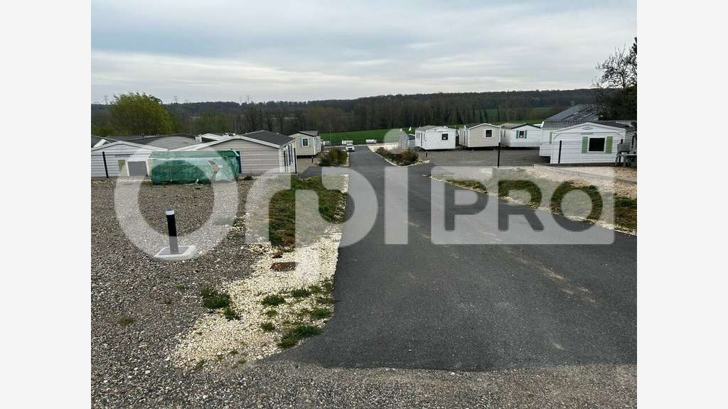 A vendre terrain 8400m² viabilisé à Beauvais Sud