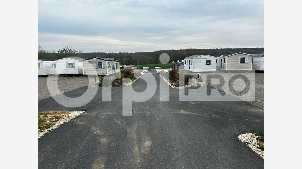 A vendre terrain 8400m² viabilisé à Beauvais Sud
