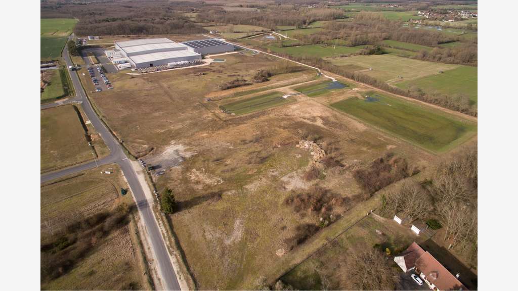 À vendre – 5,6 hectares de terrains Industriels à 