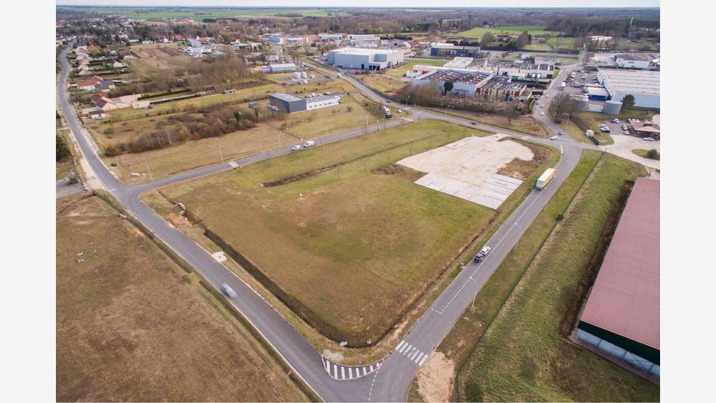 À vendre – 5,6 hectares de terrains Industriels à 