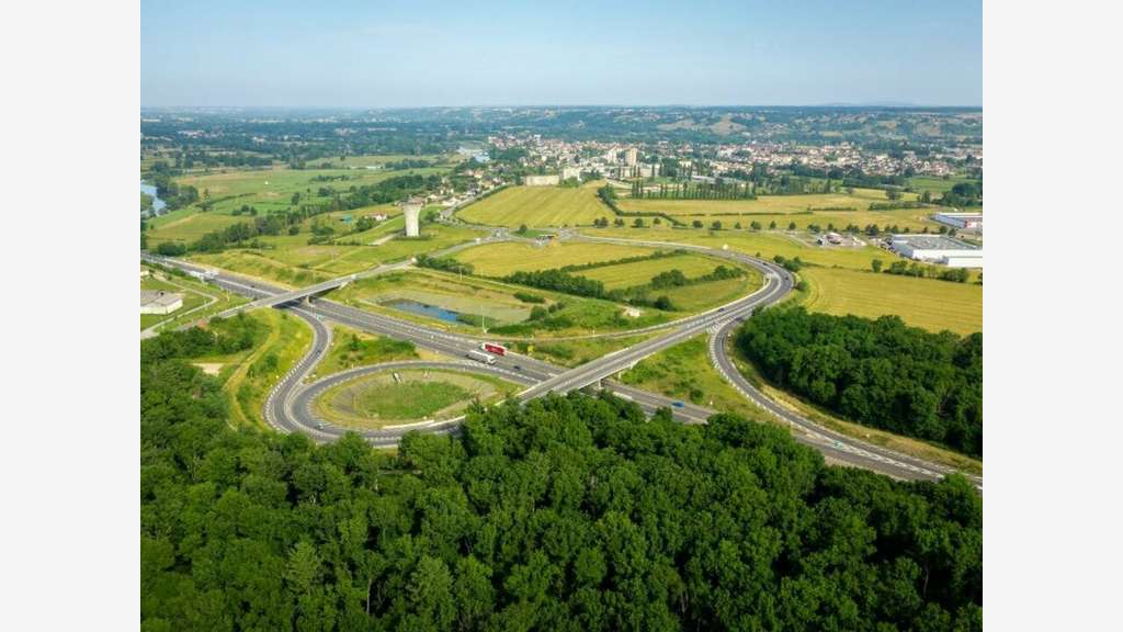Terrain artisanal 35 000m² à vendre à Digoin (71)
