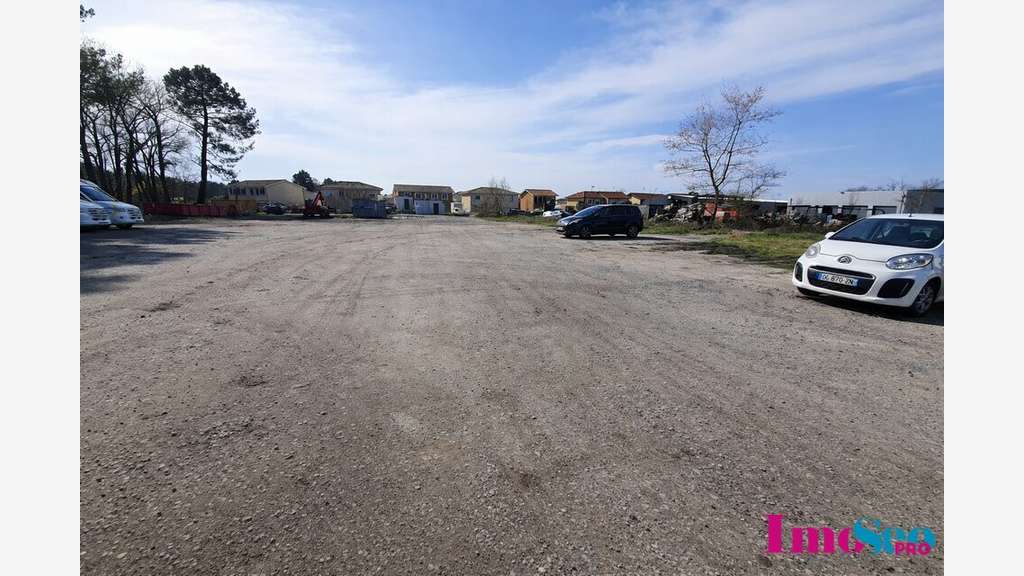 Vente terrain 7805m² en zone UI à Marcheprime