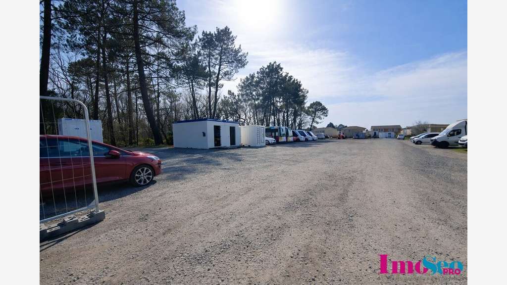 Vente terrain 7805m² en zone UI à Marcheprime