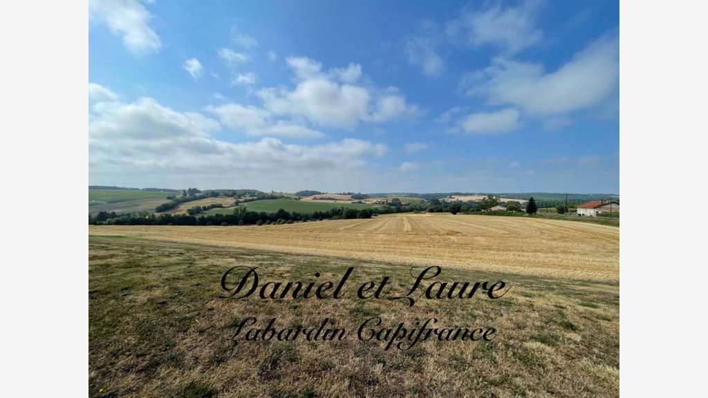 Terres agricoles16 hectares à vendre à Saint Avit