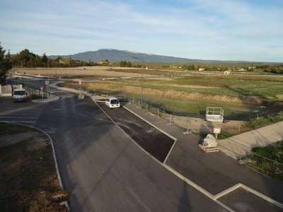 A vendre terrains industriels de 3400 et 7700m²