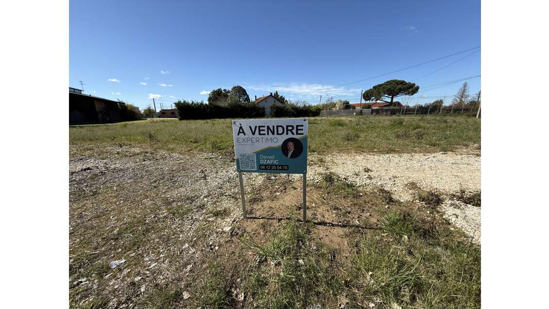 Terrain viabilisé 1815m² Zone d'activité Albasud 
