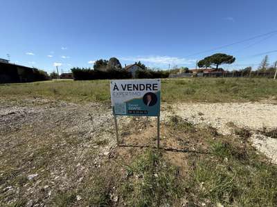 Terrain viabilisé 1815m² Zone d'activité Albasud