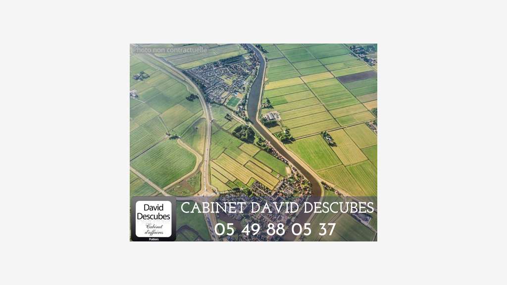 A vendre terrain nu 18000m² proche A10 en Vienne