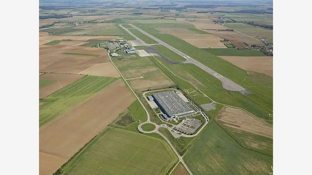 A vendre terrain de 5.3ha en ZA à Remilly