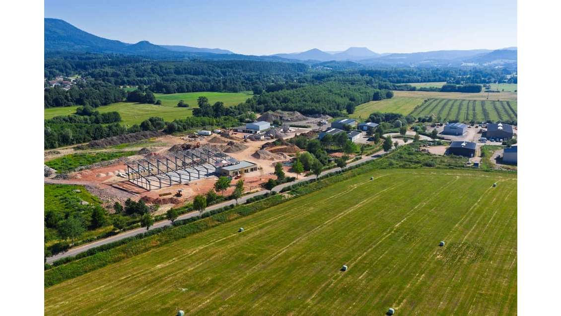 A vendre terrains 10 ha viabilisés à Remomeix