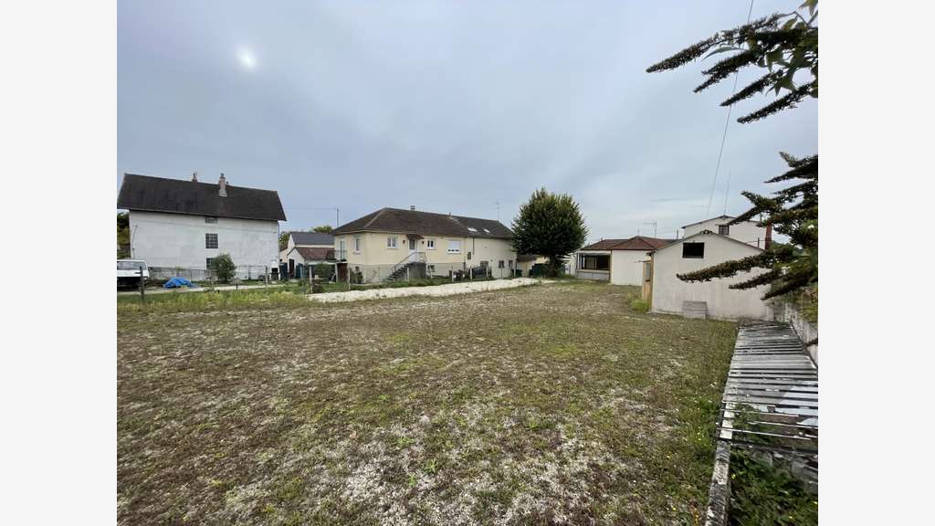 A vendre terrain avenue principale agglo Troyes