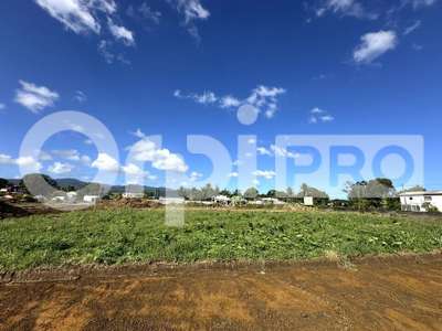 Terrain plat 4507m² à vendre à Sainte-Rose