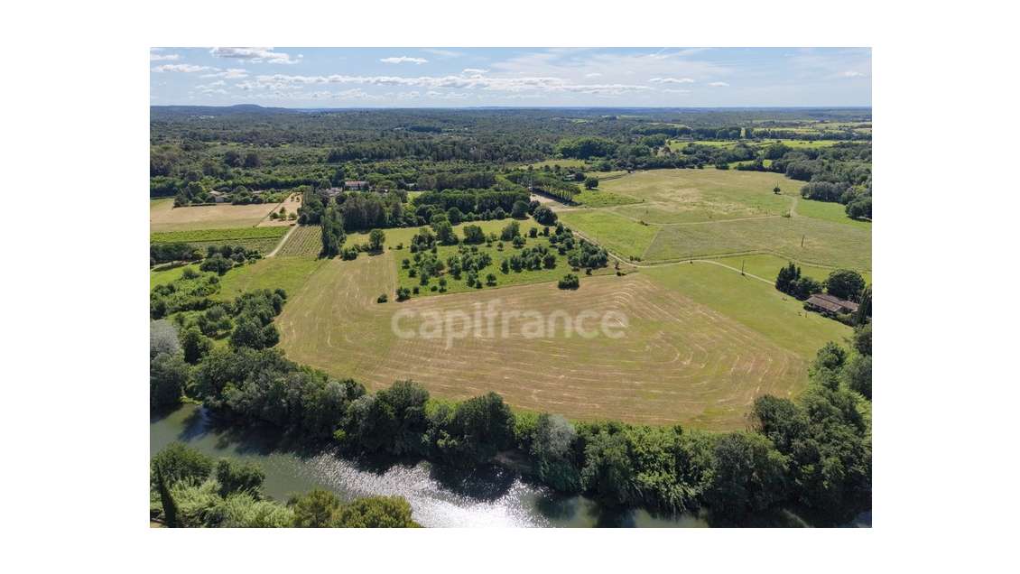 Parcelle agricole 2200 m² - SOMMIERES (GARD)