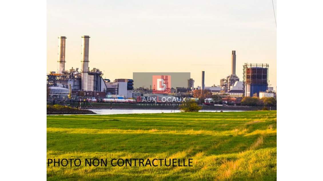 Terrain de 10 291m² à vendre à Vedène