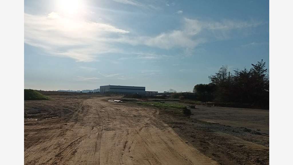 A vendre 16 ha de terrains industriels à Montady